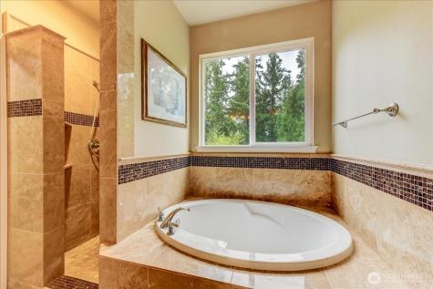 2462 172 Avenue NE Redmond WA 98052
