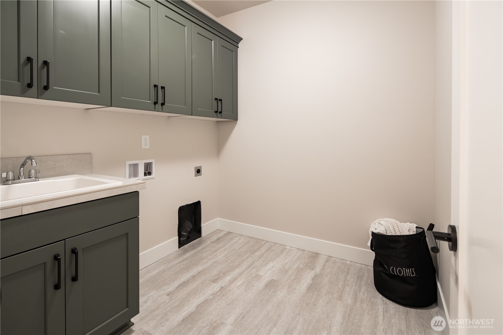1307 Walnut Lane Steilacoom WA 98388