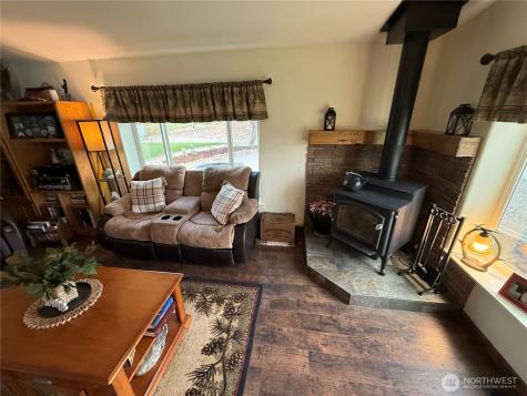 92 Crumbacher Road Tonasket WA 98855