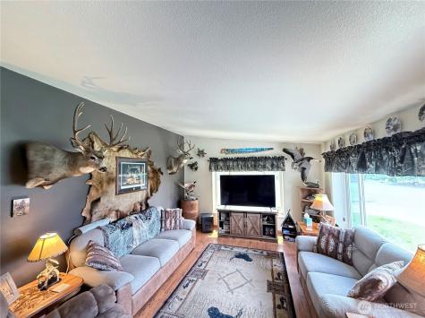 92 Crumbacher Road Tonasket WA 98855