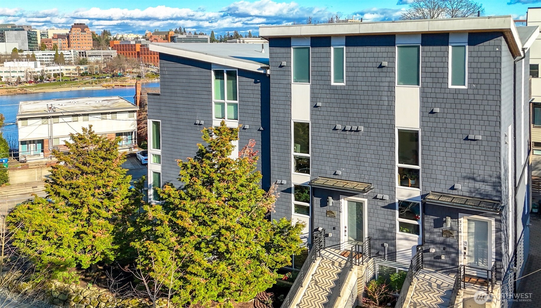 3220 Franklin Avenue E Seattle WA 98102