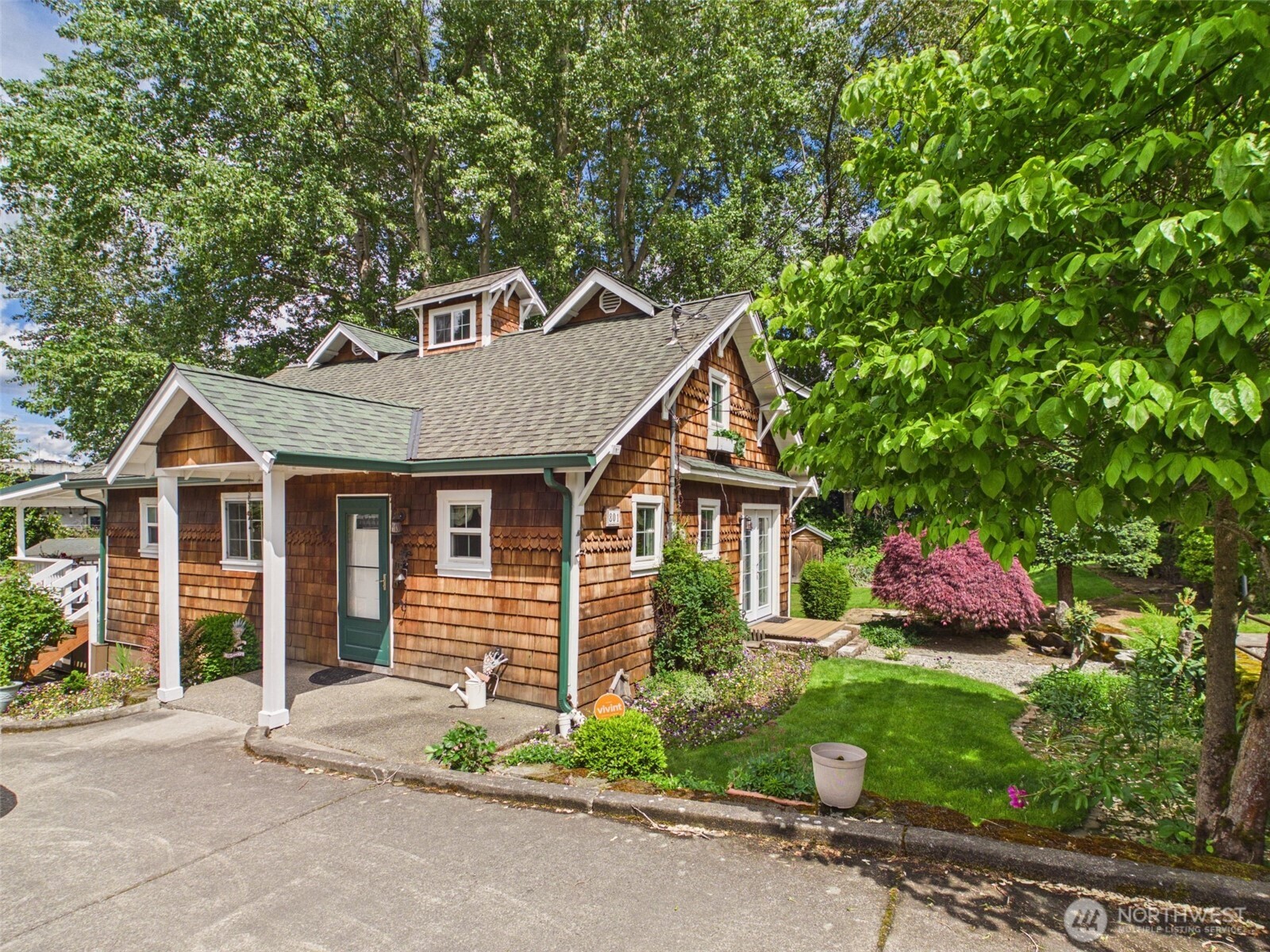 801 9th Avenue NW Puyallup WA 98371