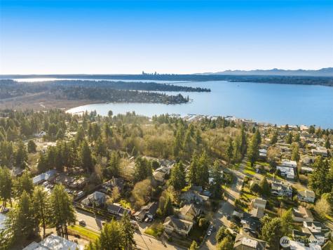 10618 NE 54th Lane Kirkland WA 98033