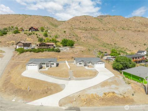 358 Ives Street Pateros WA 98846