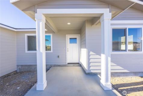 358 Ives Street Pateros WA 98846