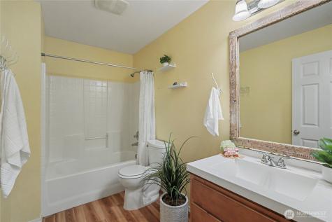3081 O'brien Street Dupont WA 98327