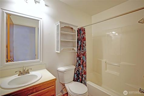 740 Commodore Lane Camano Island WA 98282