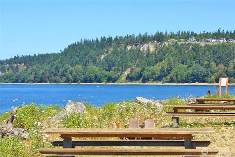 740 Commodore Lane Camano Island WA 98282