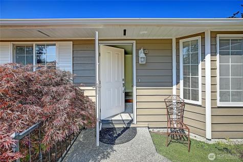 740 Commodore Lane Camano Island WA 98282