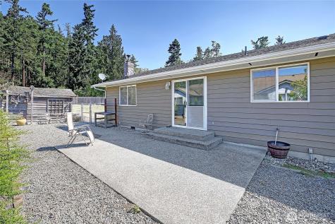 740 Commodore Lane Camano Island WA 98282