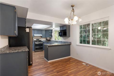 2275 Northlake Way NW Bremerton WA 98312