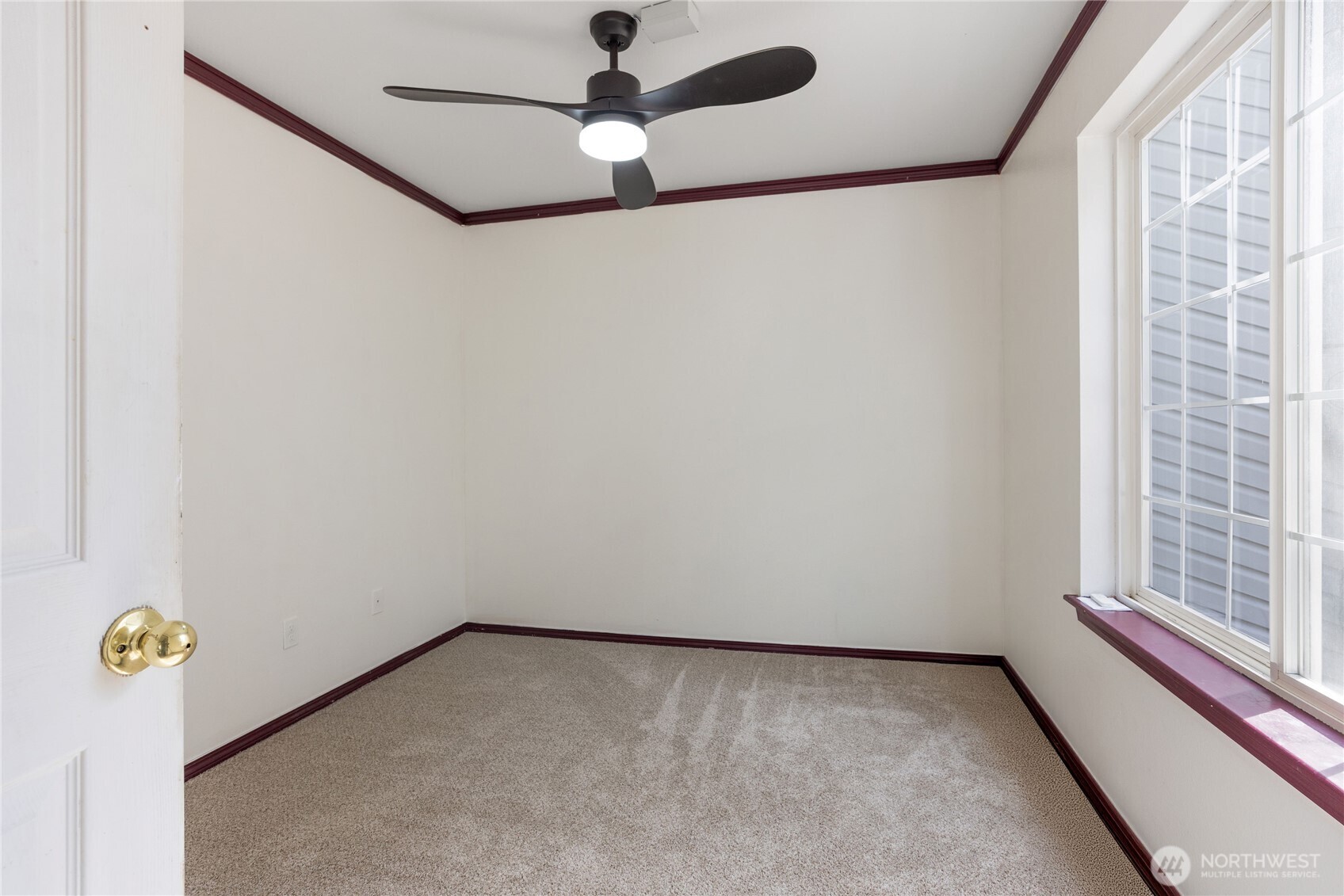 2275 Northlake Way NW Bremerton WA 98312