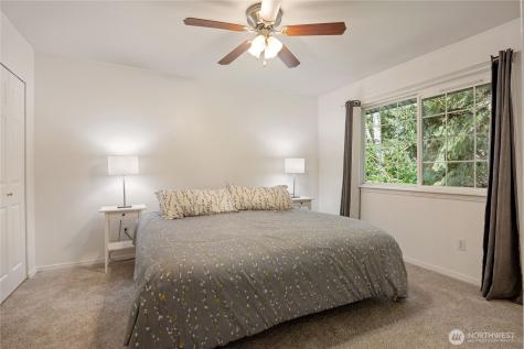 2275 Northlake Way NW Bremerton WA 98312