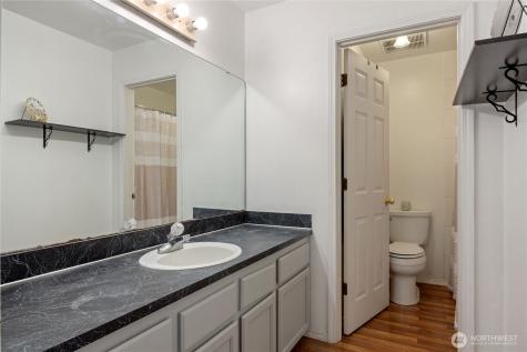 2275 Northlake Way NW Bremerton WA 98312