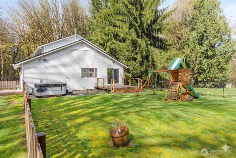 2275 Northlake Way NW Bremerton WA 98312