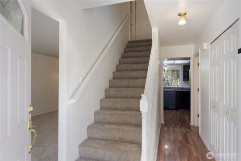 2275 Northlake Way NW Bremerton WA 98312