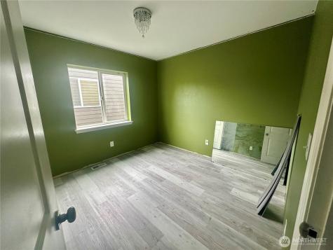 18306 71st Avenue E Puyallup WA 98375