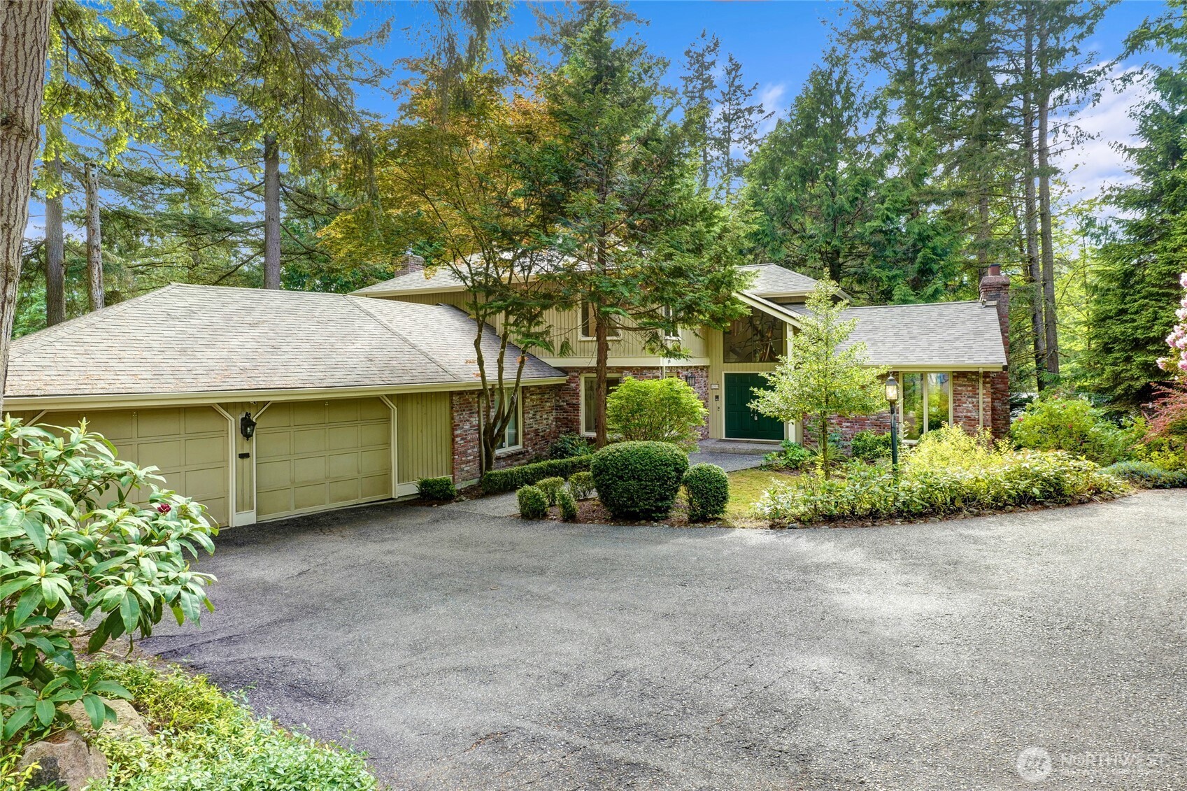 3903 142nd Place NE Bellevue WA 98007