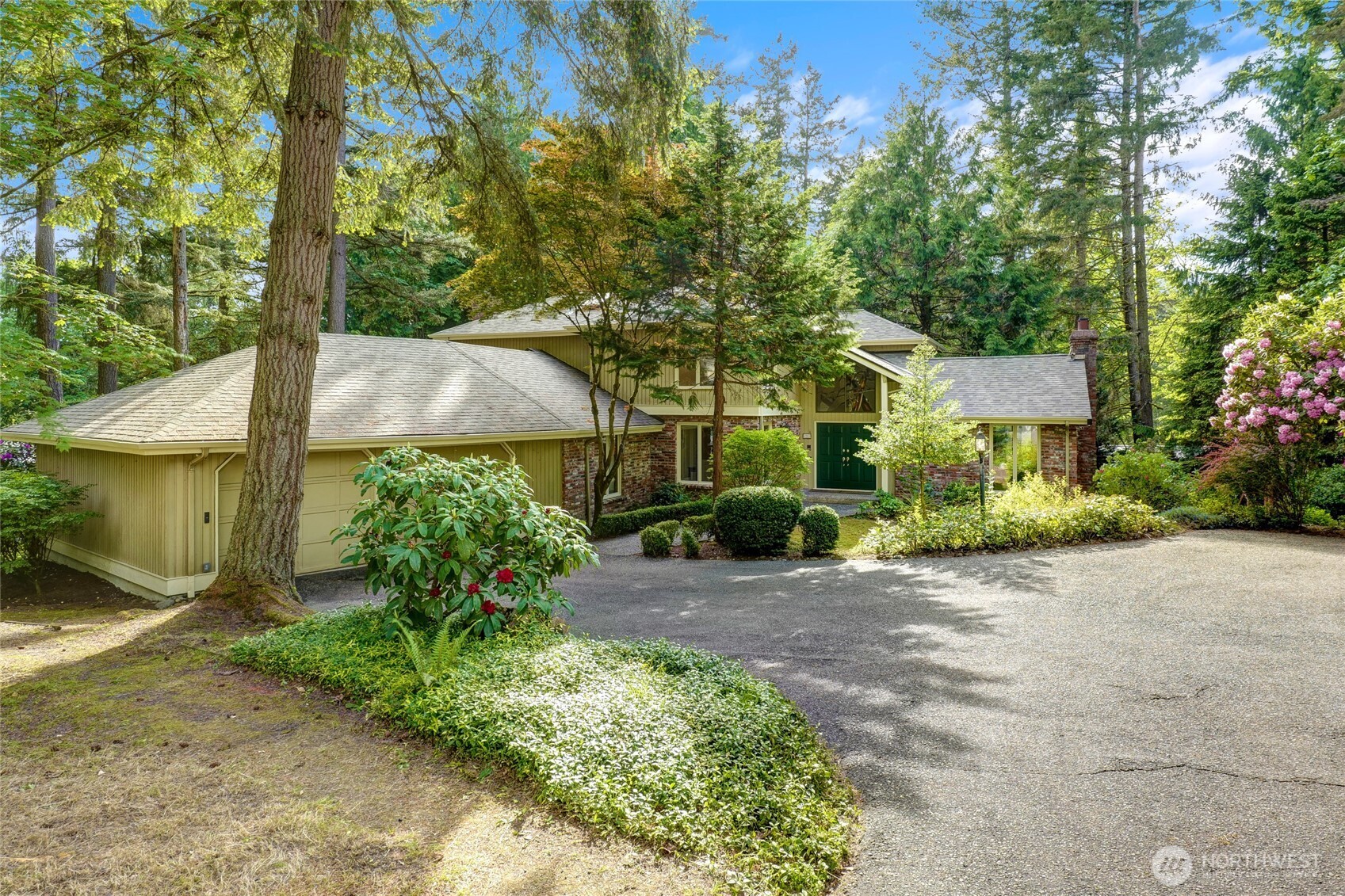 3903 142nd Place NE Bellevue WA 98007