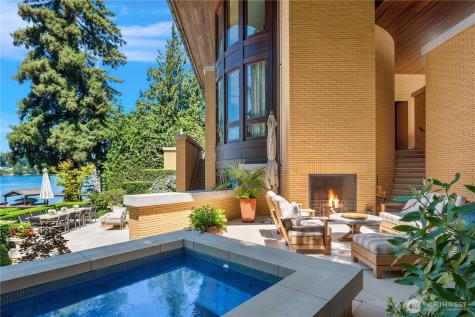 415 Shoreland Drive SE Bellevue WA 98004