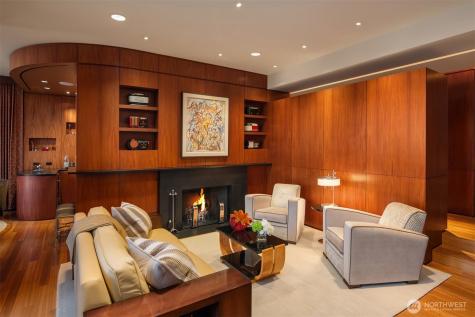 415 Shoreland Drive SE Bellevue WA 98004