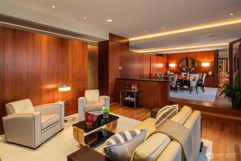 415 Shoreland Drive SE Bellevue WA 98004