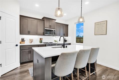 605 Cardinal Avenue Winlock WA 98596