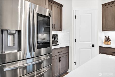 605 Cardinal Avenue Winlock WA 98596