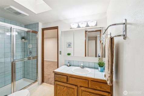 2531 NE 204th Street Shoreline WA 98155