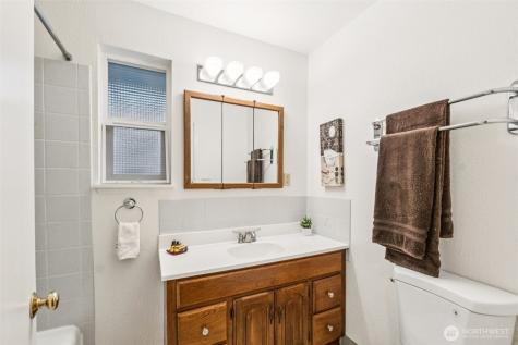 2531 NE 204th Street Shoreline WA 98155
