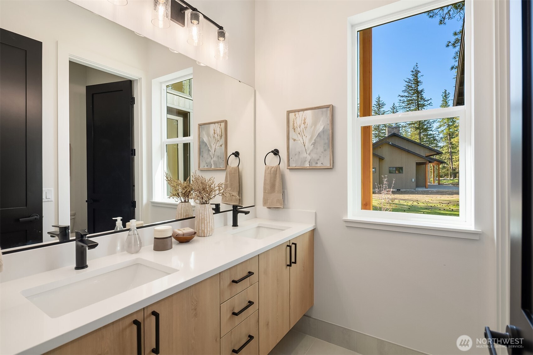 1980 Wanawish Loop Cle Elum WA 98922