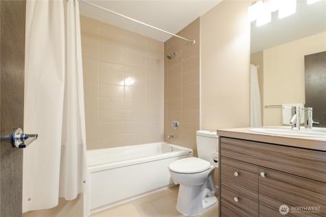 725 17th Avenue Seattle WA 98122