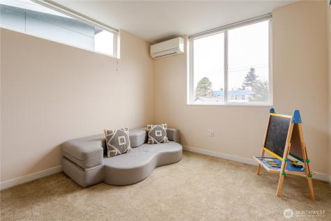 725 17th Avenue Seattle WA 98122