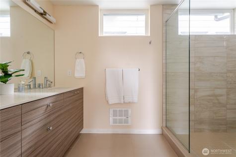 725 17th Avenue Seattle WA 98122