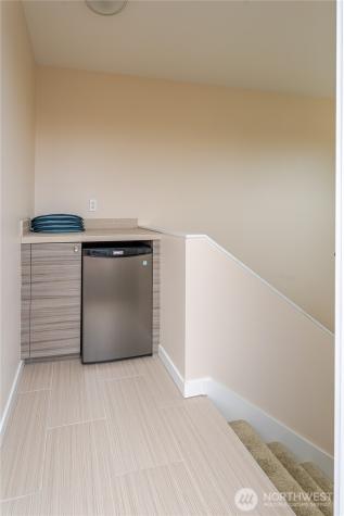 725 17th Avenue Seattle WA 98122