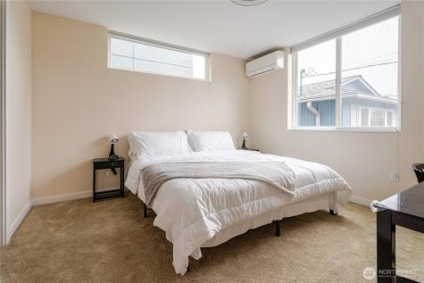 725 17th Avenue Seattle WA 98122