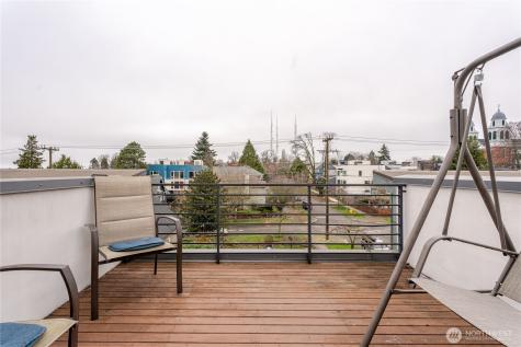 725 17th Avenue Seattle WA 98122