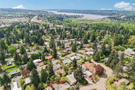12456 SE 27th Street Bellevue WA 98005