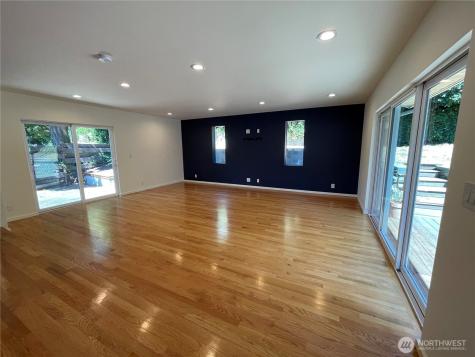 12456 SE 27th Street Bellevue WA 98005