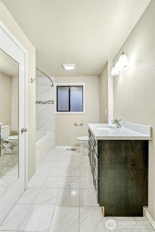 558 SW 298th Street Federal Way WA 98023
