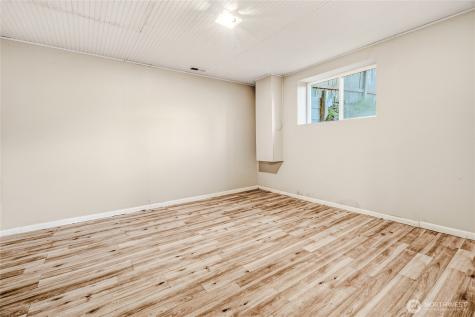 558 SW 298th Street Federal Way WA 98023
