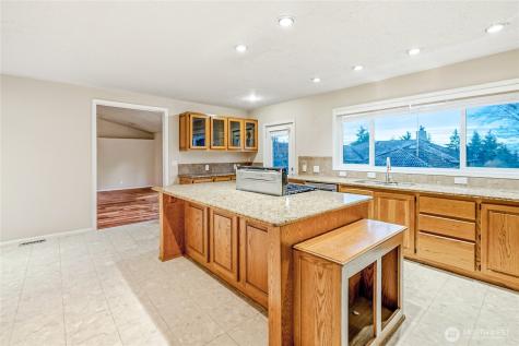 558 SW 298th Street Federal Way WA 98023