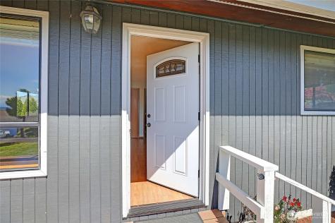 305 Melissa Street Camano Island WA 98282