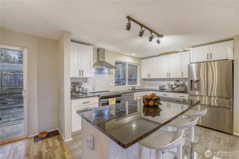 18517 44th Avenue W Lynnwood WA 98037