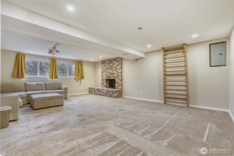 18517 44th Avenue W Lynnwood WA 98037