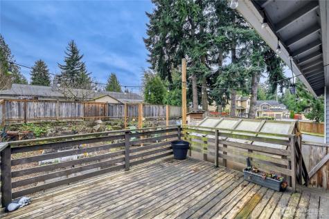18517 44th Avenue W Lynnwood WA 98037