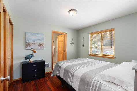 163 Ocean Boulevard Ocean City WA 98569