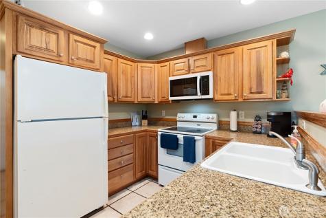 163 Ocean Boulevard Ocean City WA 98569