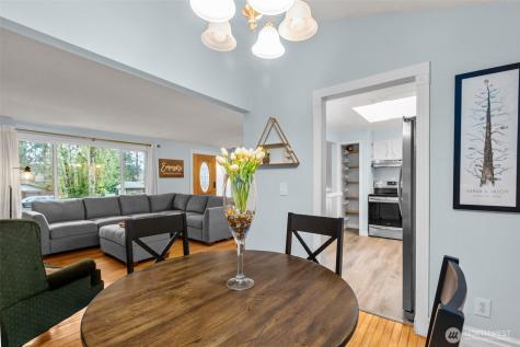 20806 23rd Avenue W Lynnwood WA 98036