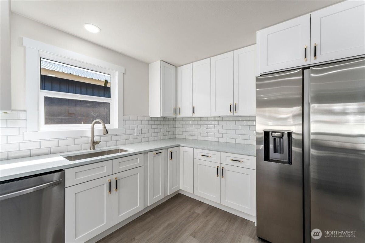 916 E Johnson Avenue Chelan WA 98816